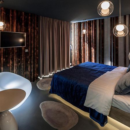 Butik Design Rooms Abádszalók Exteriör bild
